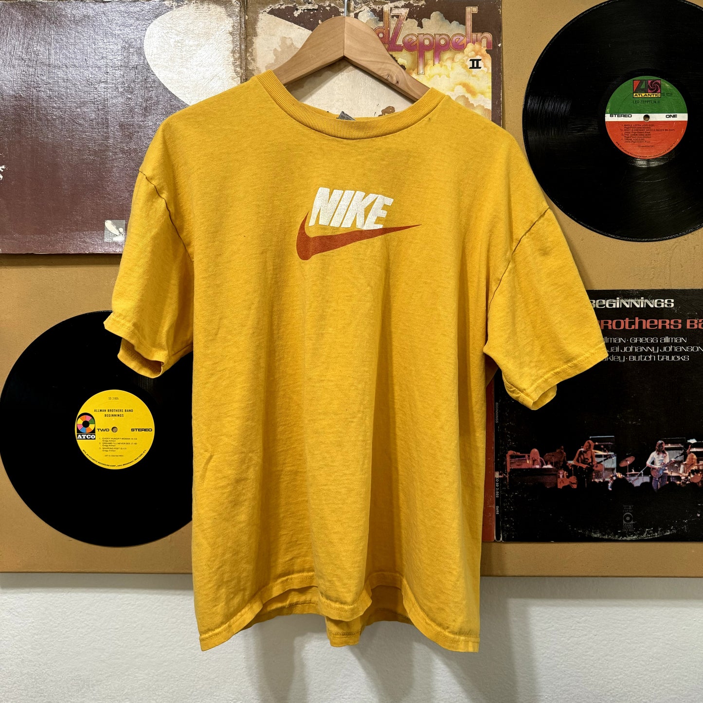 Nike Swoosh Tee