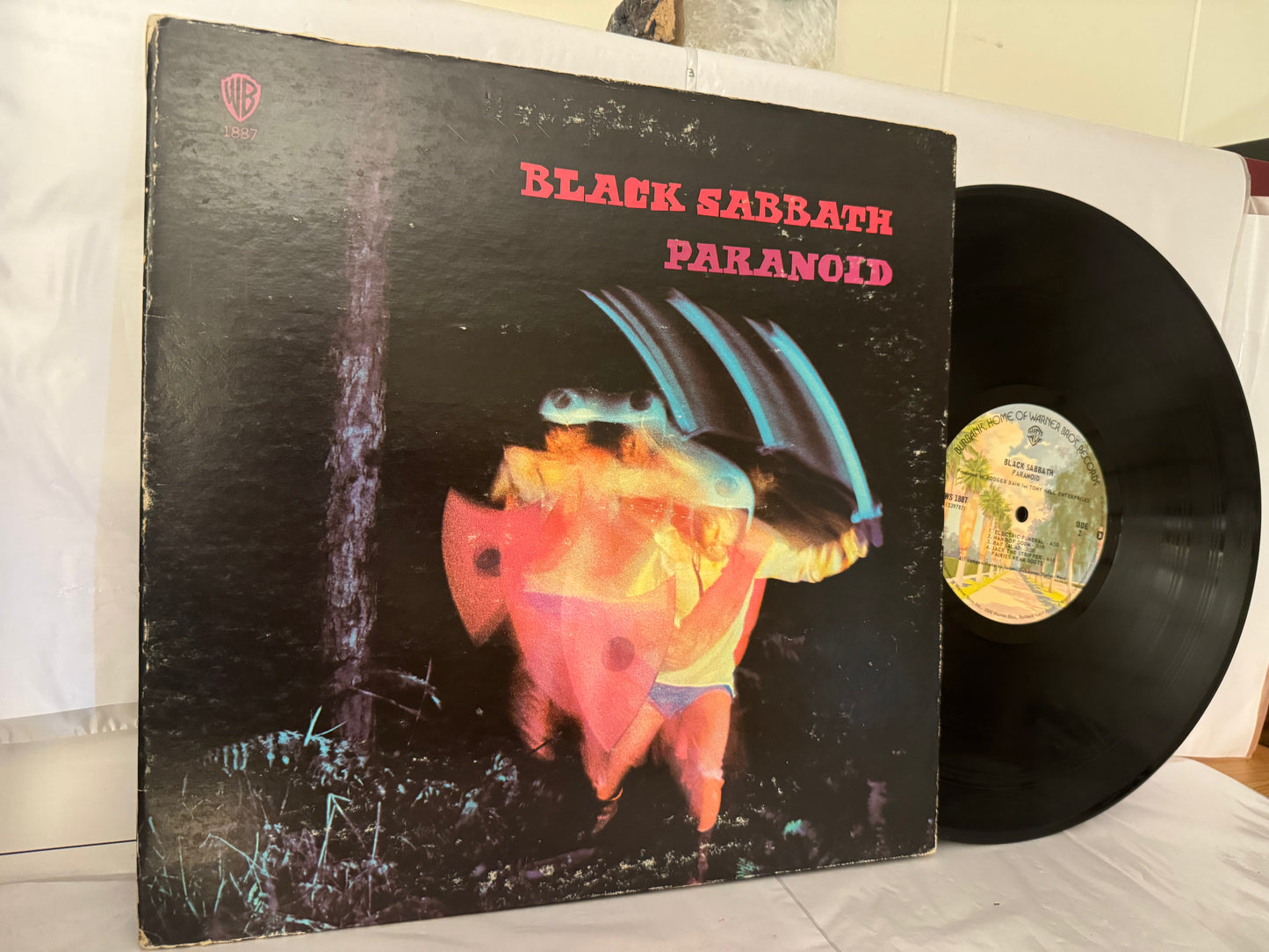 Black Sabbath - Paranoid